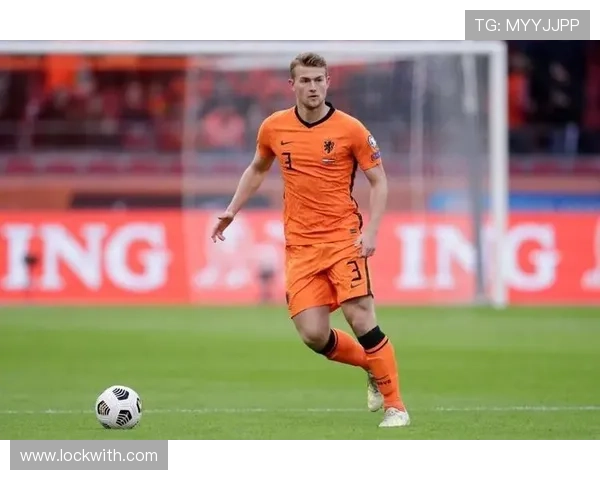 德里赫特专访：面对期待与质疑我坚信巅峰即将到来